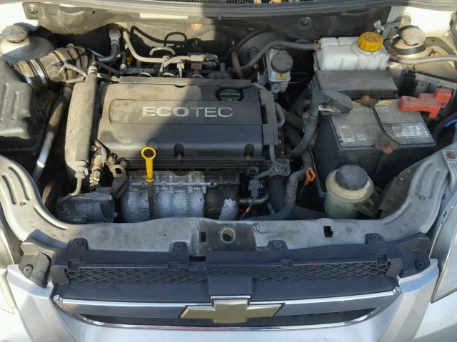 KL1TD56E59B365395 - 2009 CHEVROLET AVEO LS SILVER photo 7