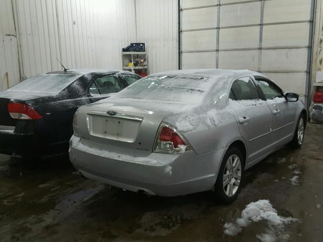 3FAHP08186R139190 - 2006 FORD FUSION SEL SILVER photo 4