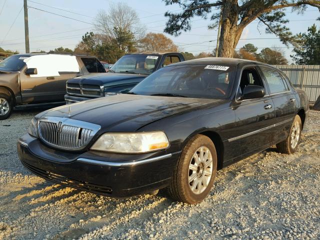 2LNBL8CV6BX763842 - 2011 LINCOLN TOWN CAR S BLACK photo 2