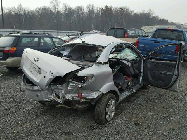 KNADE123966152491 - 2006 KIA RIO SILVER photo 4