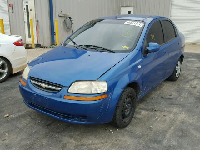 KL1TD52625B311643 - 2005 CHEVROLET AVEO BASE BLUE photo 2