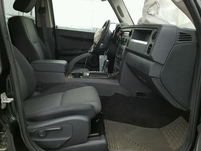 1J8HG48K98C231333 - 2008 JEEP COMMANDER BLACK photo 5