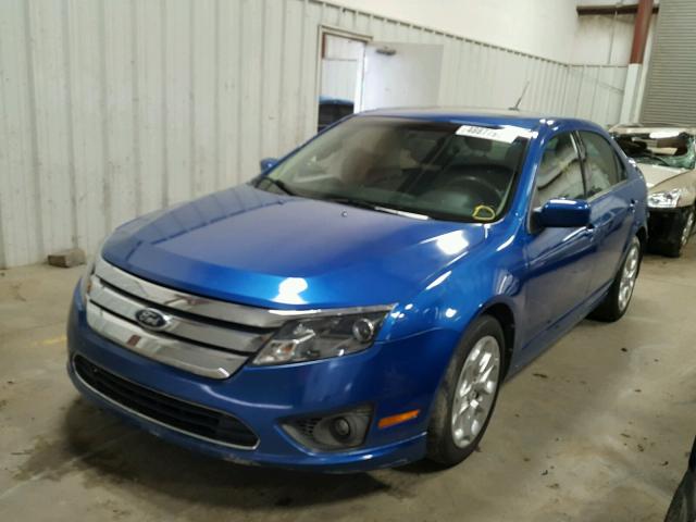 3FAHP0HA1BR107255 - 2011 FORD FUSION SE BLUE photo 2