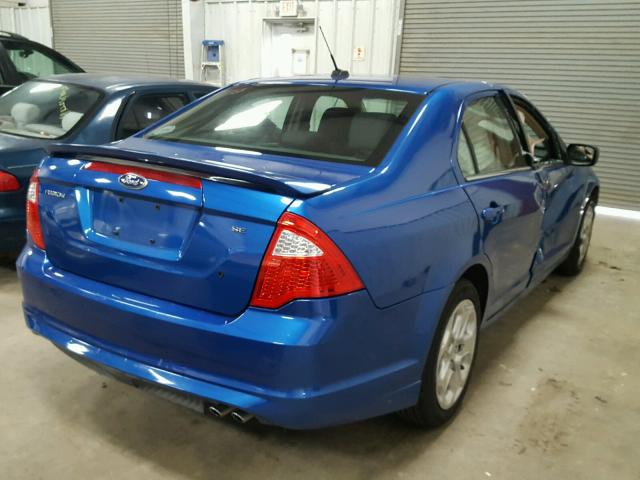 3FAHP0HA1BR107255 - 2011 FORD FUSION SE BLUE photo 4