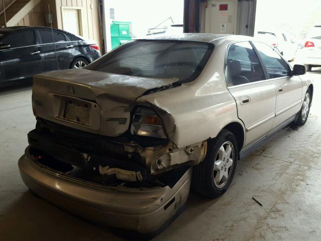 1HGCE6660SA024486 - 1995 HONDA ACCORD EX GOLD photo 4