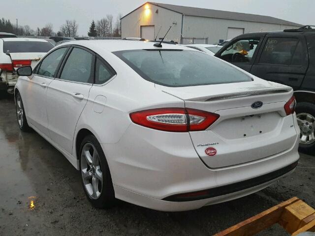 3FA6P0H72GR392857 - 2016 FORD FUSION SE WHITE photo 3