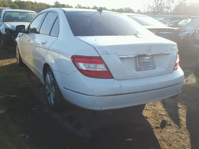 WDDGF81X78F079379 - 2008 MERCEDES-BENZ C 300 4MAT WHITE photo 3