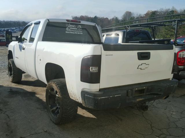 1GCHC29K47E576293 - 2007 CHEVROLET SILVERADO WHITE photo 3