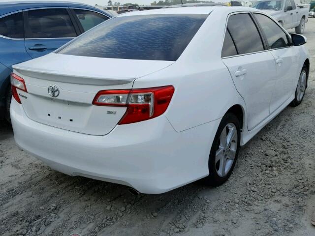 4T1BF1FKXDU682806 - 2013 TOYOTA CAMRY L WHITE photo 4