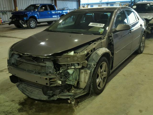 1G1ZC5EB9AF305493 - 2010 CHEVROLET MALIBU 1LT ოქროსფერი ფოტო 2