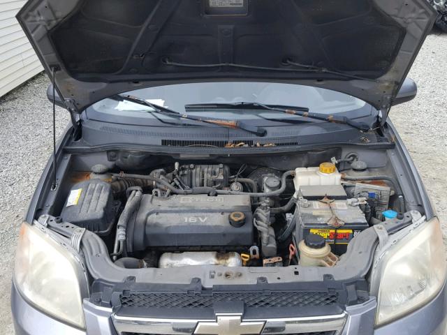 KL1TD56637B067286 - 2007 CHEVROLET AVEO BASE Szary zdjęcie 7