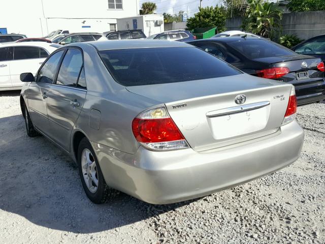 4T1BE32K55U628061 - 2005 TOYOTA CAMRY LE 灰色 照片 3