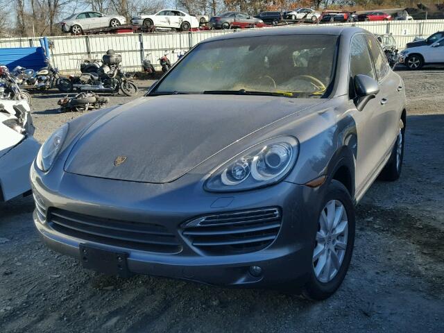 WP1AF2A27ELA34262 - 2014 PORSCHE CAYENNE GRAY photo 2