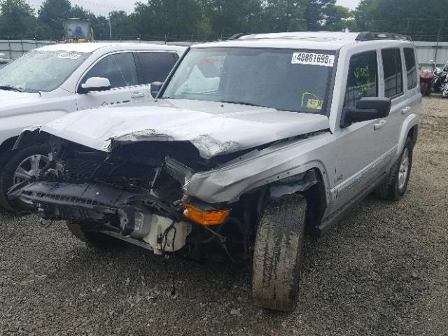 1J8HG48K26C337393 - 2006 JEEP COMMANDER SILVER photo 2