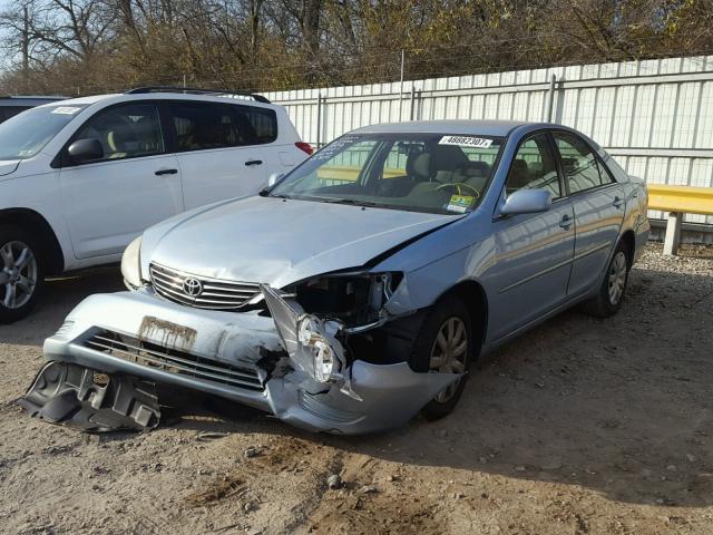 4T1BE32K25U553416 - 2005 TOYOTA CAMRY LE BLUE photo 2