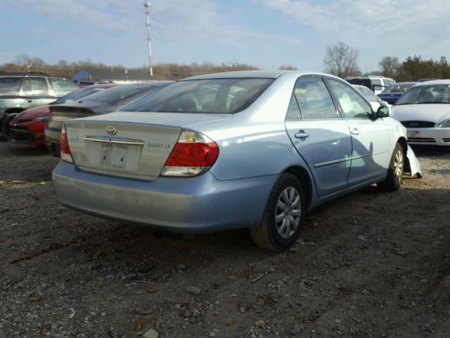 4T1BE32K25U553416 - 2005 TOYOTA CAMRY LE BLUE photo 4