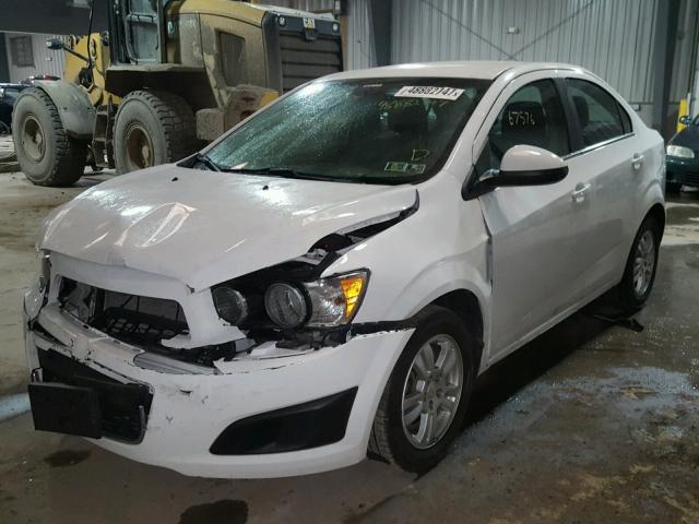 1G1JC5SH5D4197993 - 2013 CHEVROLET SONIC LT WHITE photo 2