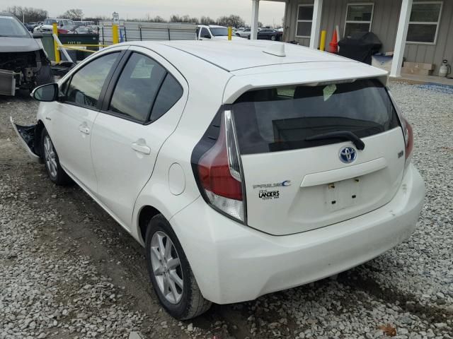 JTDKDTB3XG1135660 - 2016 TOYOTA PRIUS C WHITE photo 3