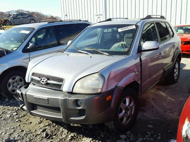 KM8JN72D35U081716 - 2005 HYUNDAI TUCSON GLS SILVER photo 2