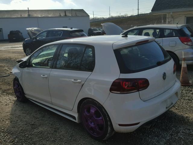 WVWNM7AJ9BW027546 - 2011 VOLKSWAGEN GOLF 白色 照片 3