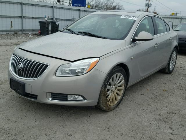 W04GP5EC2B1089829 - 2011 BUICK REGAL CXL TAN photo 2