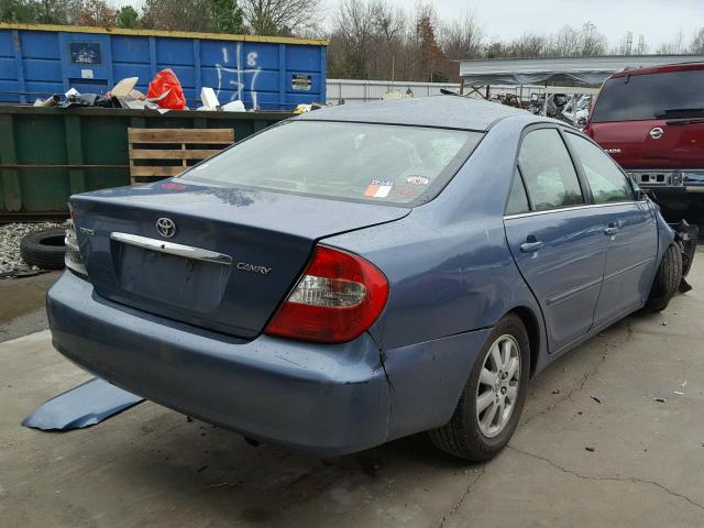 4T1BF32K13U559542 - 2003 TOYOTA CAMRY LE BLUE photo 4