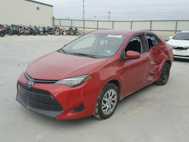 5YFBURHE7HP713657 - 2017 TOYOTA COROLLA L RED photo 2