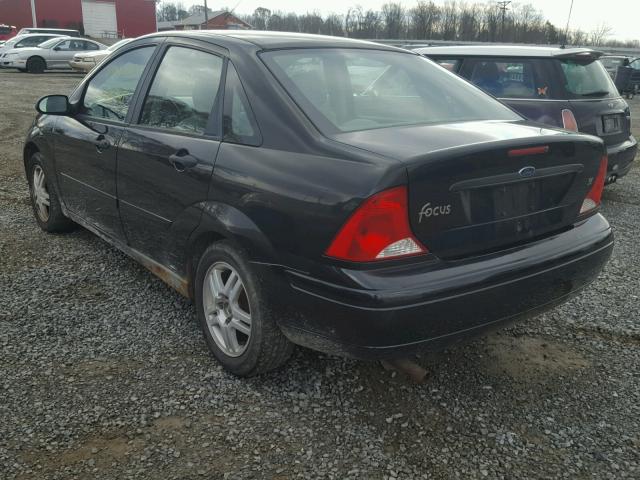 1FAFP3439YW343710 - 2000 FORD FOCUS SE BLACK photo 3