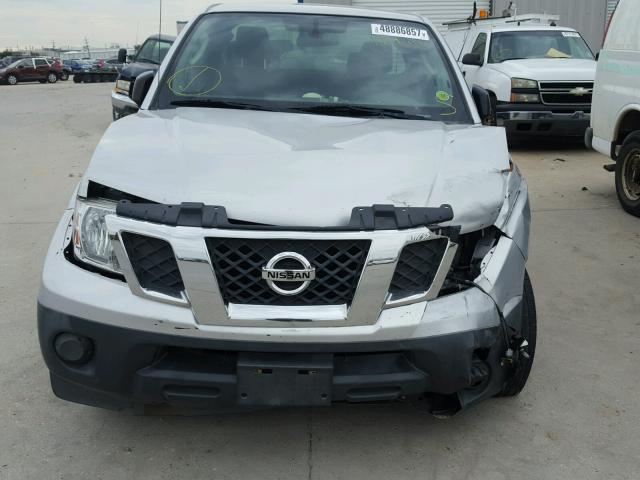 1N6BD0CT8BC413110 - 2011 NISSAN FRONTIER S SILVER photo 9