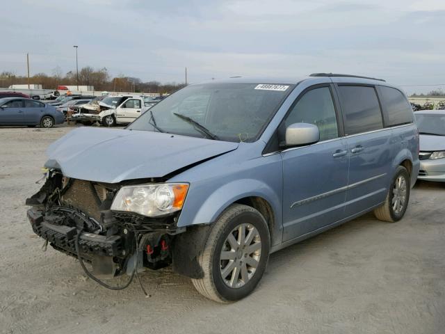 2C4RC1BG6DR792827 - 2013 CHRYSLER TOWN & COU BLUE photo 2