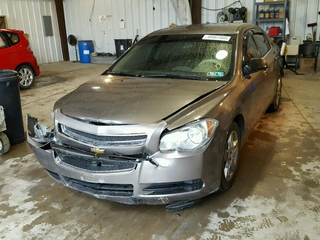 1G1ZB5EB8A4118728 - 2010 CHEVROLET MALIBU LS ნაცრისფერი ფოტო 2