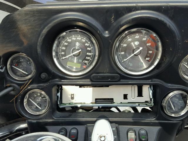 1HD1KEM18DB689762 - 2013 HARLEY-DAVIDSON FLHTK ELEC 黑色 照片 8