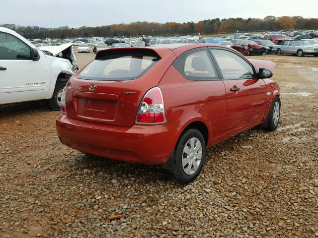 KMHCM36C77U050090 - 2007 HYUNDAI ACCENT GS ORANGE photo 4