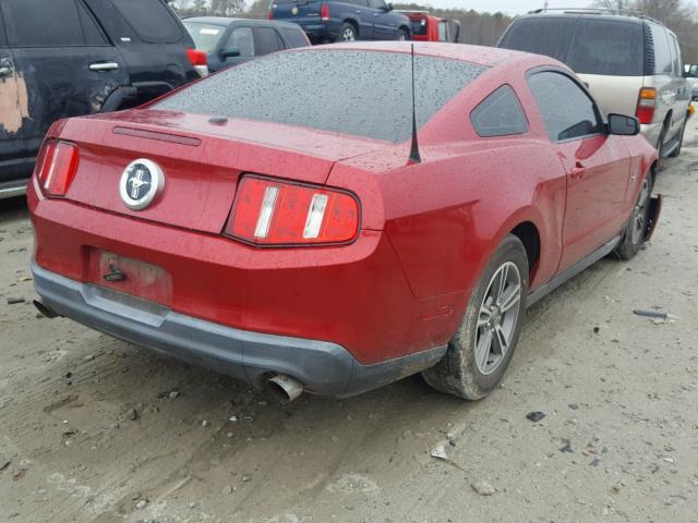 1ZVBP8AM0B5166106 - 2011 FORD MUSTANG RED photo 4