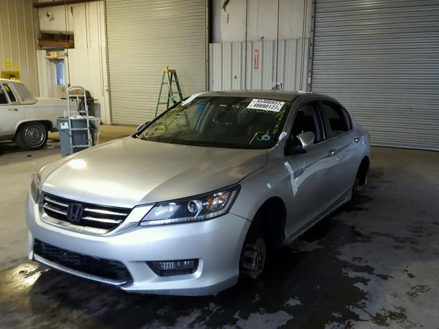 1HGCR2F5XEA030157 - 2014 HONDA ACCORD SPO SILVER photo 2