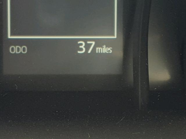 JTNB11HK0J3020049 - 2018 TOYOTA CAMRY L 白色 照片 8