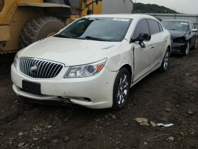 1G4GJ5E37DF264195 - 2013 BUICK LACROSSE T WHITE photo 2