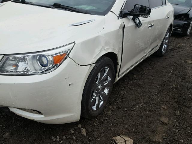 1G4GJ5E37DF264195 - 2013 BUICK LACROSSE T WHITE photo 9
