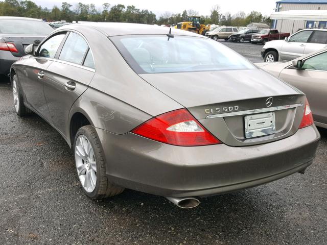 WDDDJ75X06A017158 - 2006 MERCEDES-BENZ CLS 500C BROWN photo 3