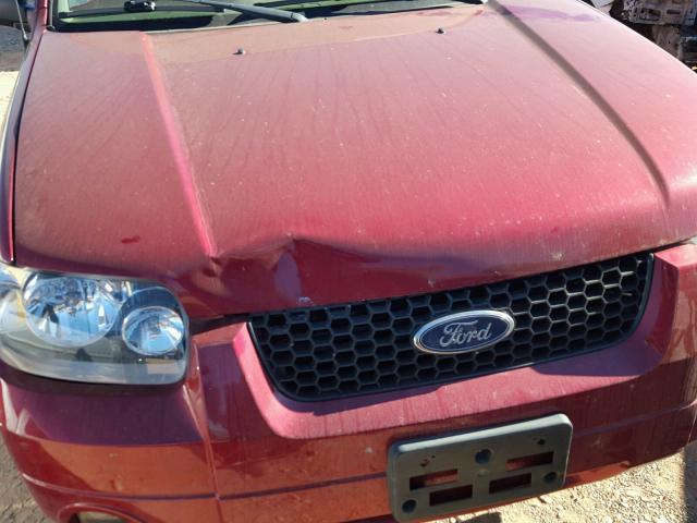 1FMCU04135KB31984 - 2005 FORD ESCAPE LIM RED photo 7