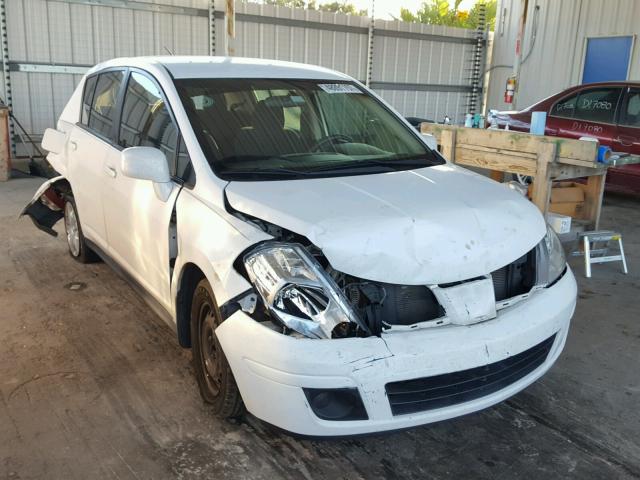 3N1BC1CPXBL512002 - 2011 NISSAN VERSA S WHITE photo 1