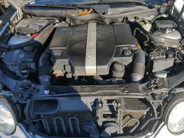 WDBRF81J65F606708 - 2005 MERCEDES-BENZ C 240 4MAT GRAY photo 7