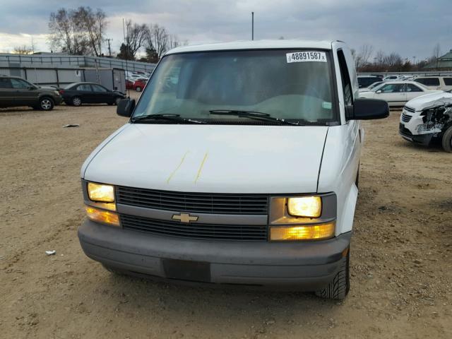 1GCDM19X54B106692 - 2004 CHEVROLET ASTRO WHITE photo 9