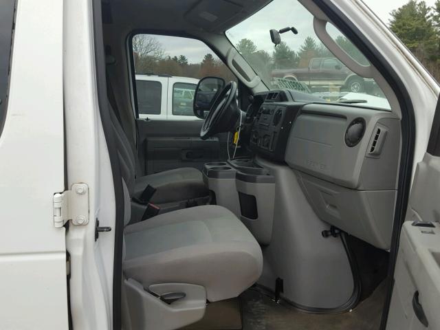 1FTNE2EW8ADA95711 - 2010 FORD ECONOLINE WHITE photo 5