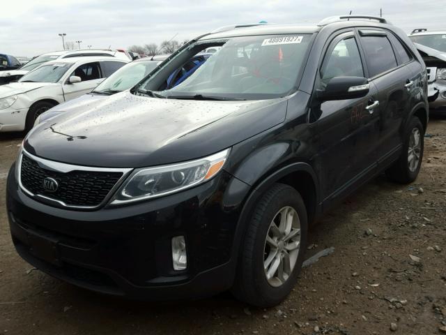 5XYKT4A61FG624824 - 2015 KIA SORENTO LX BLACK photo 2