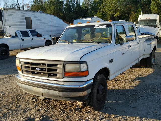 1FTJW35H5REA35720 - 1994 FORD F350 WHITE photo 2