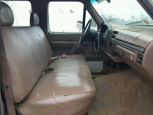 1FTJW35H5REA35720 - 1994 FORD F350 WHITE photo 5