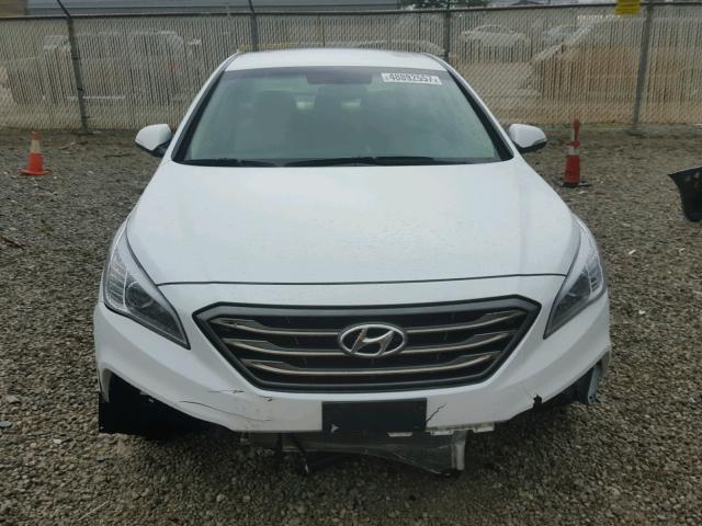 5NPE34AF2GH432657 - 2016 HYUNDAI SONATA SPO WHITE photo 9