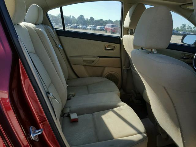 JM1BK32F581119321 - 2008 MAZDA 3 I RED photo 6
