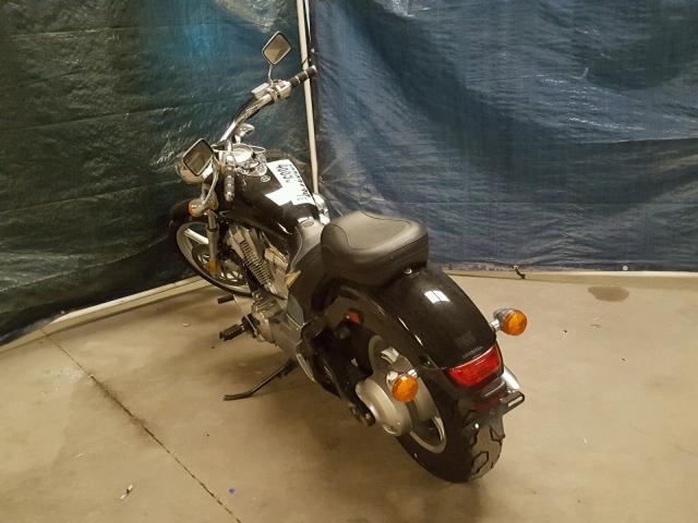 JH2SC6700AK001400 - 2010 HONDA VT1300 CS BLACK photo 3